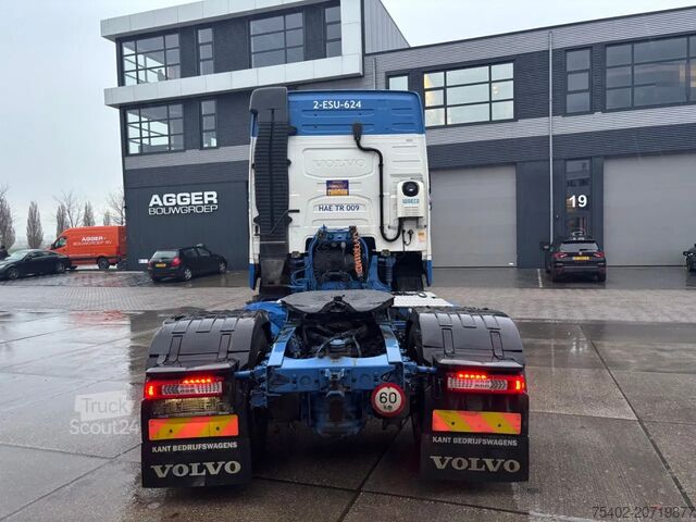 Standart-SZM Volvo FH 13.420 Globetrotter / ADR + PTO / Stand Airco