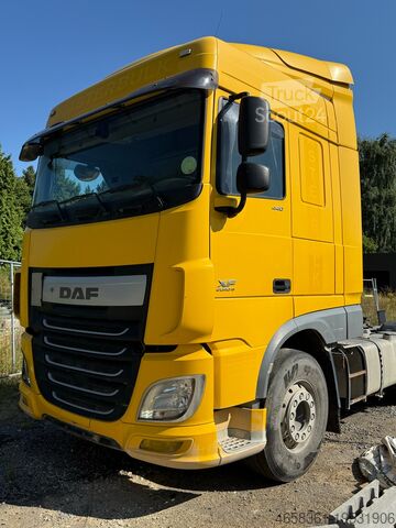 Traktör DAF XF 106 440