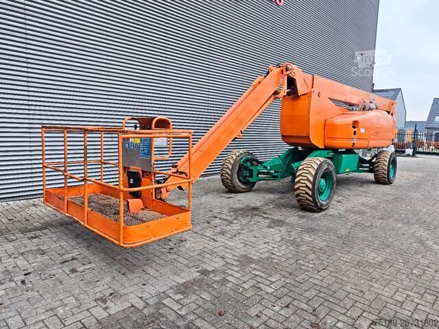 Teleskopinė platforma Genie Z-135-70 4WD