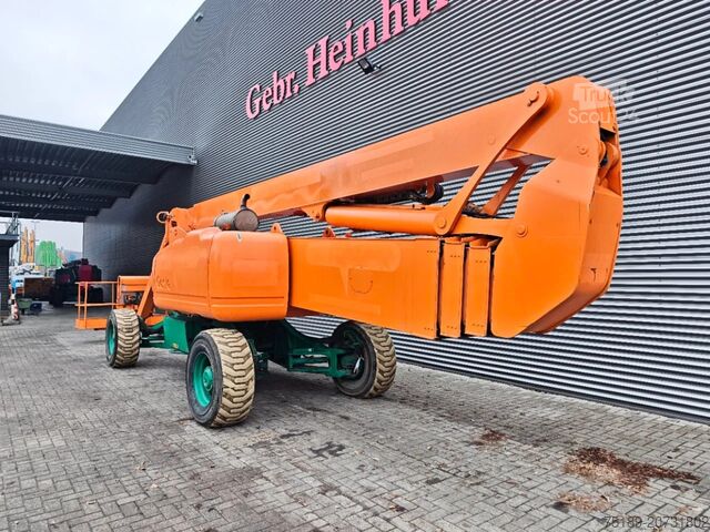 Teleskopinė platforma Genie Z-135-70 4WD