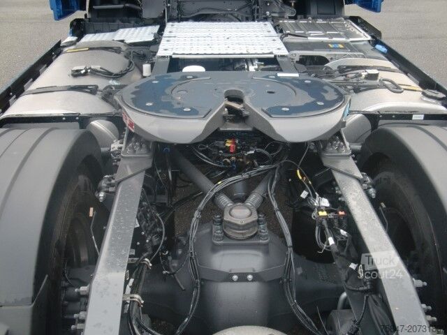 Standard SZM Volvo FH 500 Aero I-Save Globe XL Retarder