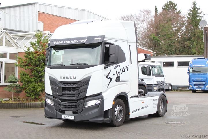 Standard SZM Iveco S-Way 510 Retarder Standklima Navi Kühlbox