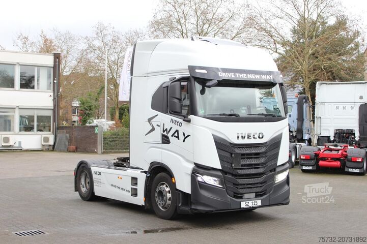 Standard SZM Iveco S-Way 510 Retarder Standklima Navi Kühlbox