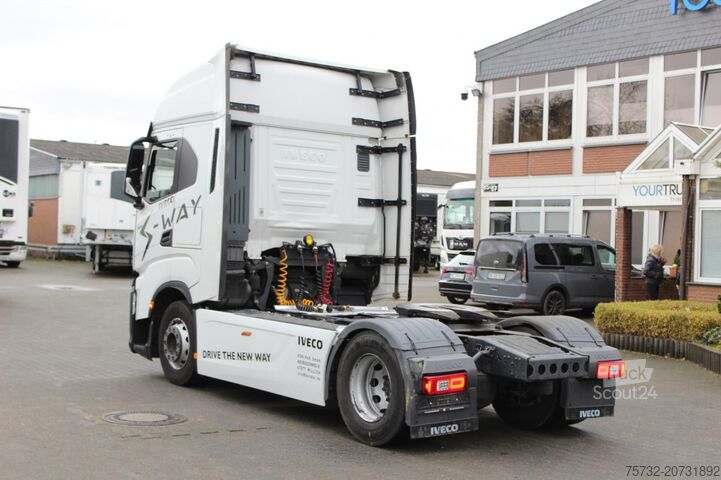 Standard SZM Iveco S-Way 510 Retarder Standklima Navi Kühlbox