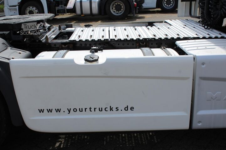 Standardni vlačilec MAN TGX 510 XLX Retarder Standklima 2 Tank Kühlbox