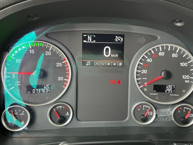 Трьохсторонній самоскид MAN TG-X 26.430 6x4 3-Achs Kipper Bordmatik nur 73 t