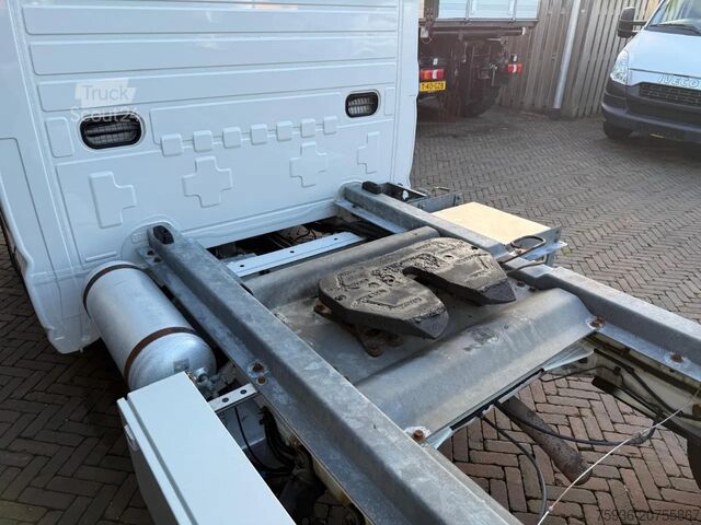 BE-SZM Volkswagen Crafter 2.0 TDI 180PK Be Trekker DSG Airco