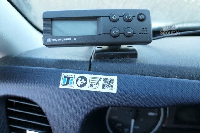 Izotermiczny van chłodnia IVECO 70C18 Daily 4x2, Arztneimittel, Thermo King
