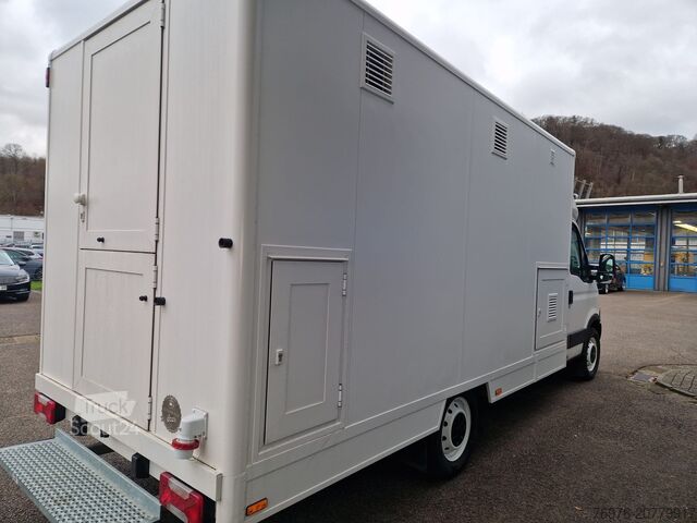 Camionnette de vente, food truck, snack truck Iveco Food Truck, Imbisswagen, Küche ist Neu