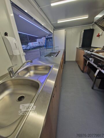 Camionnette de vente, food truck, snack truck Iveco Food Truck, Imbisswagen, Küche ist Neu