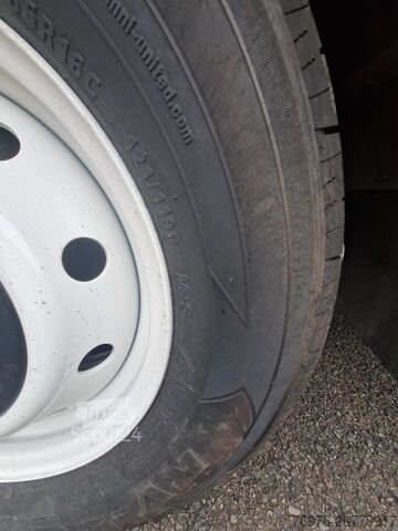 Camionnette de vente, food truck, snack truck Iveco Food Truck, Imbisswagen, Küche ist Neu