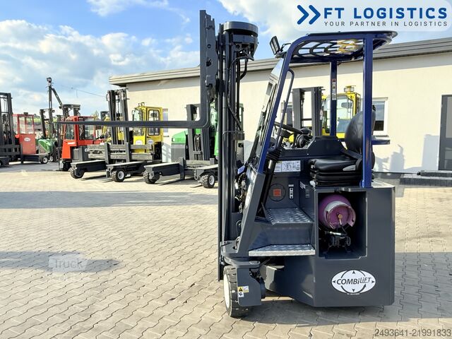 štirismerni viličar Combilift CB3000 GAS TRIPLEX 5500 POSITIONER