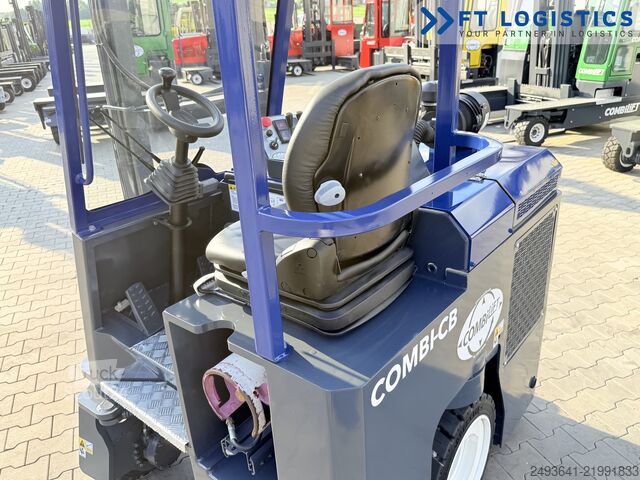 Carrello elevatore a 4 direzioni Combilift CB3000 GAS TRIPLEX 5500 POSITIONER