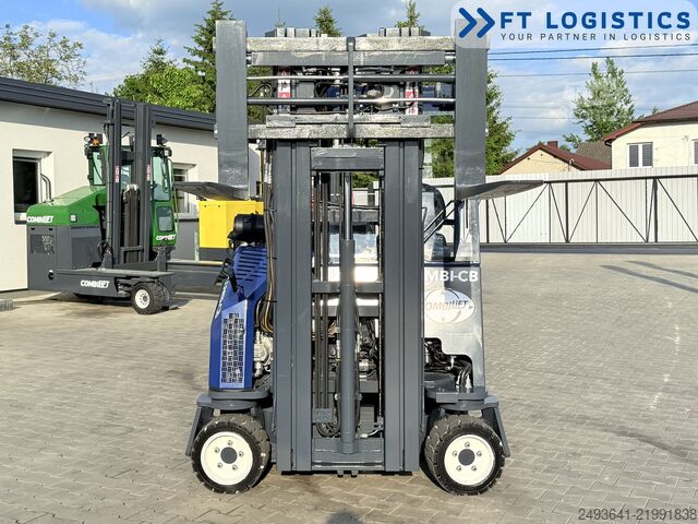 Carrello elevatore a 4 direzioni Combilift CB3000 GAS TRIPLEX 5500 POSITIONER