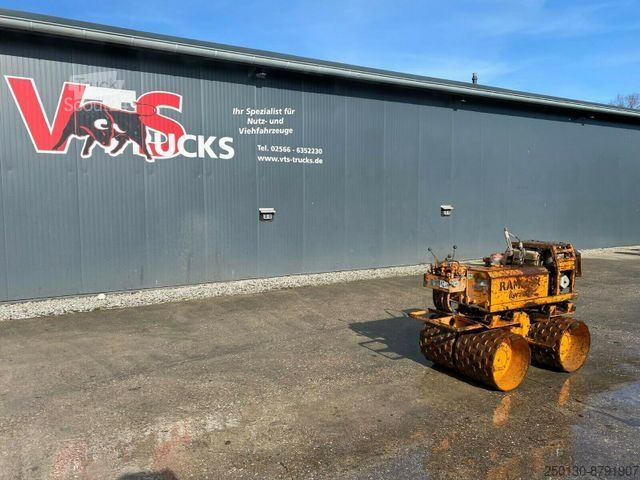 Tek tamburlu silindir RAMMAX RW1402 Grabenwalze