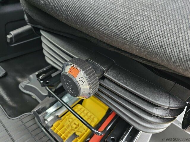 Βαν με ψηλή οροφή Iveco Daily 35S18HA8V DOKA Hi-Matic 12m³ L2H2 7 Sitze