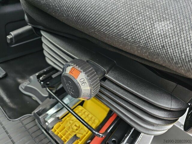 Βαν με ψηλή οροφή Iveco Daily 35S18HA8V DOKA Hi-Matic 12m³ L2H2 7 Sitze