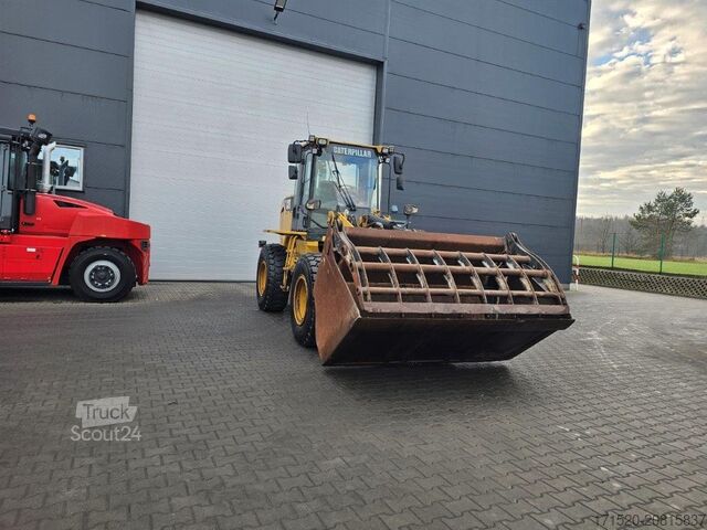 Carregadora de rodas Caterpillar 924Hz