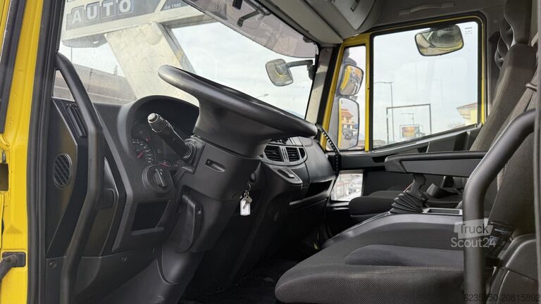 Nákladní vůz s korbou + zvedací plošina Iveco EuroCargo 120 E 22