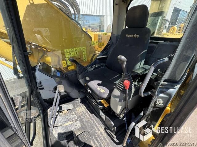 Гусеничний екскаватор Komatsu PC228USLC-8