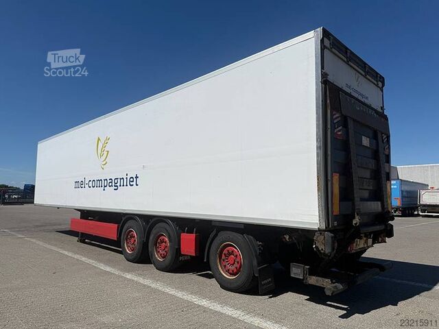Krone 3-osni hladilni priklopnik / hladilna polprikolica Krone 3 Axle Refrigerated trailer / Kühlauflieger
