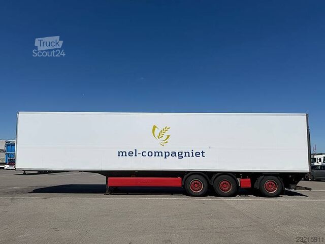 Krone 3-osni hladilni priklopnik / hladilna polprikolica Krone 3 Axle Refrigerated trailer / Kühlauflieger