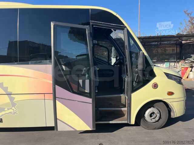 Autobus linee interurbane IVECO Daily