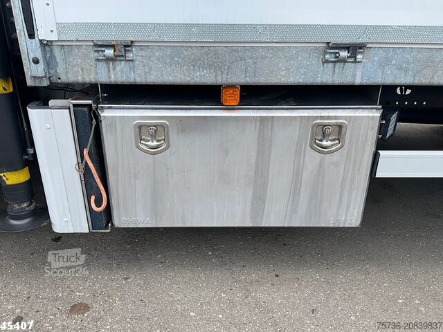 Crane truck MAN TGL 12.220 Euro 6 Palfinger 11 Tonmeter laadkra...