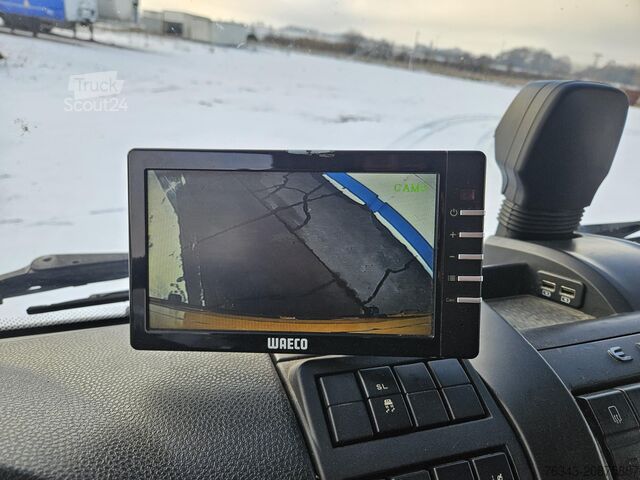 Camión caja IVECO EUROCARGO ML 160E25P - E6