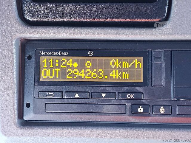 Suitcase MERCEDES-BENZ ATEGO 1524 AIRCO LIFT BOX 6.8M