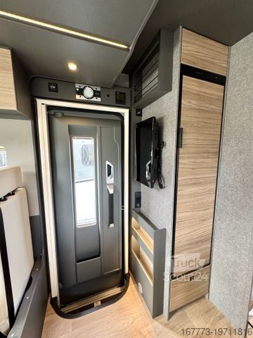 Camper semintegrato DETHLEFFS Trend T 7057 DBL "Navi/Sat/TV/Hubbett"