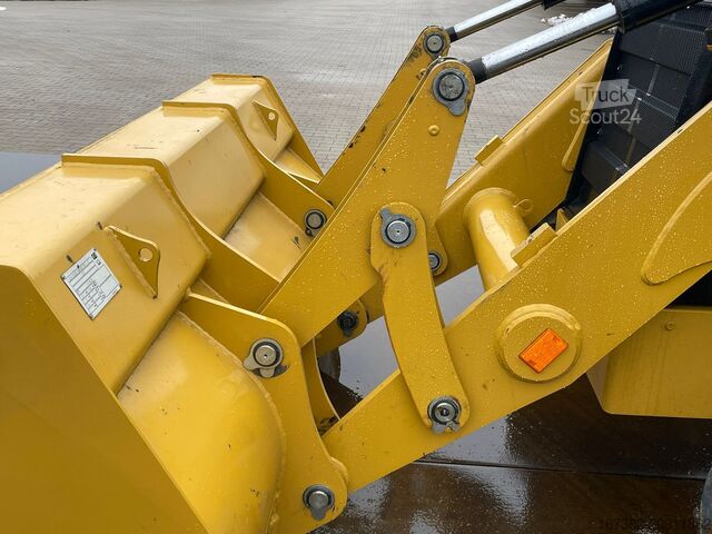 Ekskavatoriaus ir krautuvo derinys Caterpillar 424 4x4 Backhoe Loader