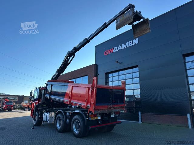 Samovoz z žerjavom Ginaf X 3335 S 6x6 2 zijdigge Kipper /Z-kraan Euro 5