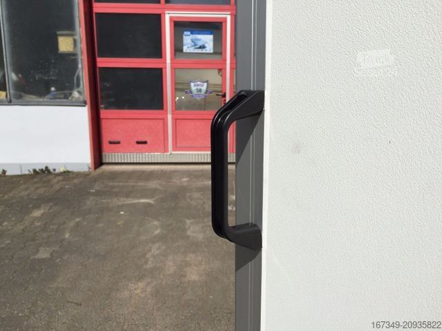 Kofferanhänger BÖCKMANN KT 3015/27 M - mit Auffahrrampe