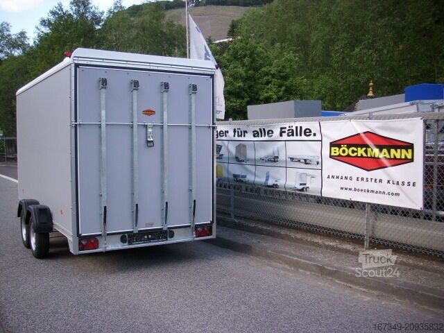 Kofferanhänger BÖCKMANN KT 4018/27 M mit Heckrampe 4,00 x 1,85 x 1,82 m