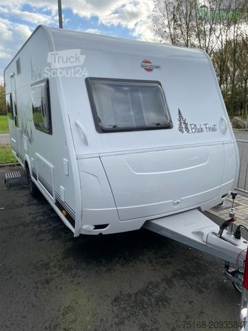 Caravana BÜRSTNER Premio 455 TS 1600 kg / Black Forest / Gasaußen