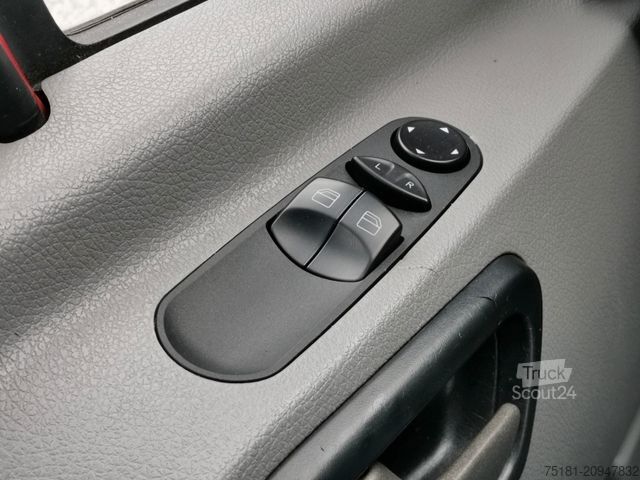 Dubă cu caroserie tip cutie MERCEDES-BENZ Sprinter 513CDI KOFFER 8PAL/ LBW/ BIS 3,5T