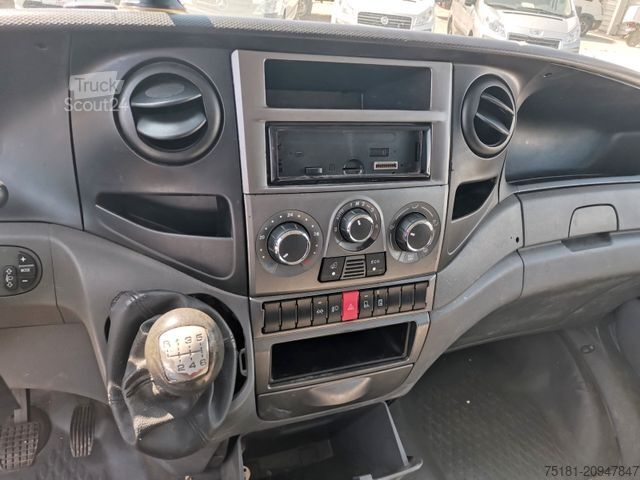 Hűtőfelépítményes furgon IVECO Daily 35S15 MAXI / KÜHLKASTEN/ KLIMA/ TEMP.