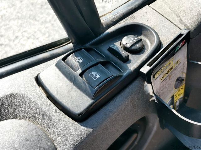 Hűtőfelépítményes furgon IVECO Daily 35S15 MAXI / KÜHLKASTEN/ KLIMA/ TEMP.