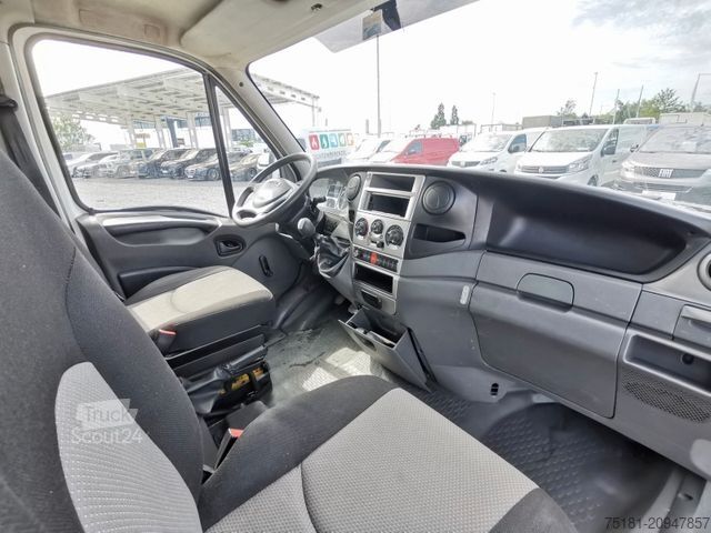 Hűtőfelépítményes furgon IVECO DAILY 35S11 EUTEKTISCHE KÜHLUNG/380V