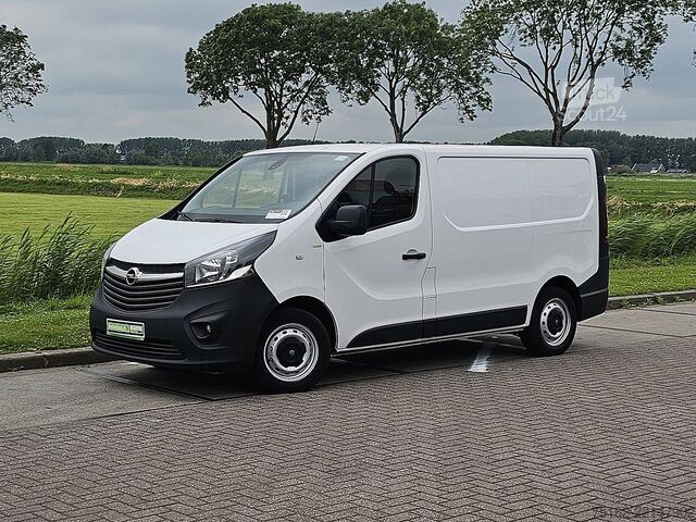 Korkeakattoinen farmari OPEL VIVARO 1.6