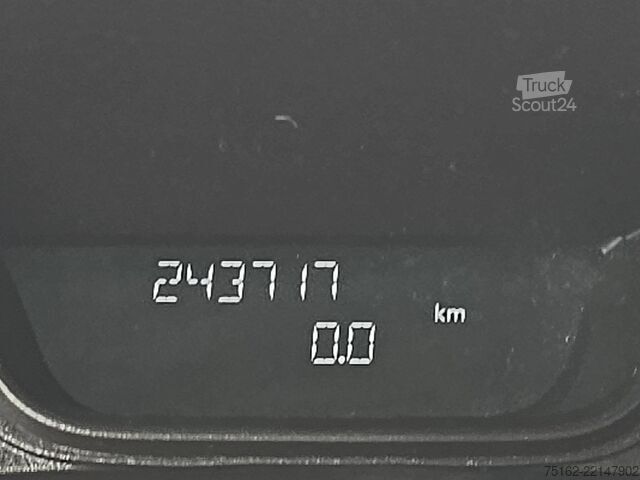 Korkeakattoinen farmari OPEL VIVARO 1.6