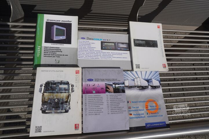 Refrižeratoru kravas automašīna Renault D12 / Lamberet refrigerated truck / lift