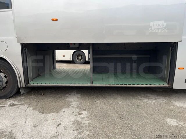 Туристически автомобил Irizar Scania