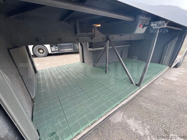 Туристически автомобил Irizar Scania