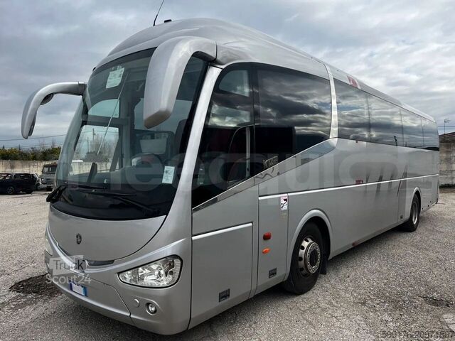 Туристически автомобил Irizar i6