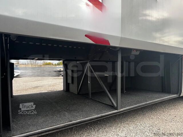 Туристически автомобил Irizar i6