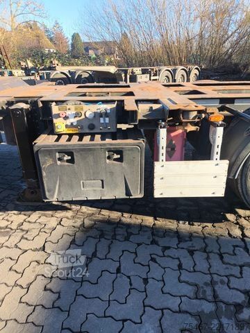 Полуприцеп с сменным кузовом  OZGUL Treler 45  Fuß