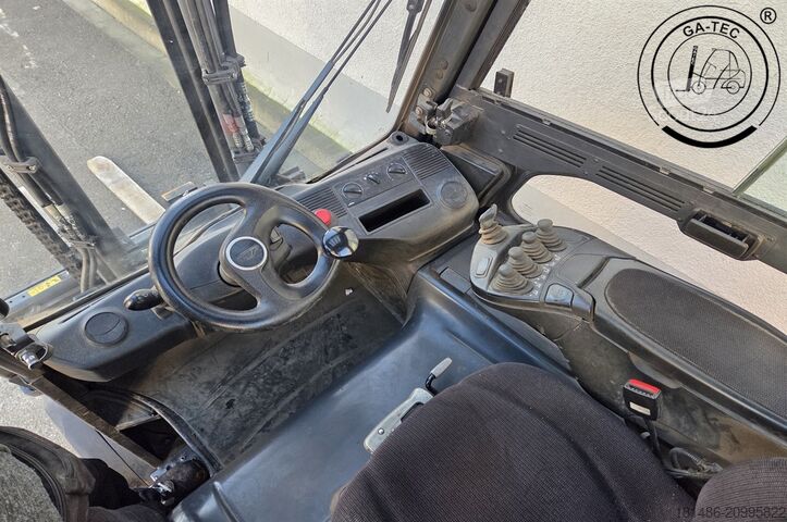 Electric 4-wheeler Linde E35HL