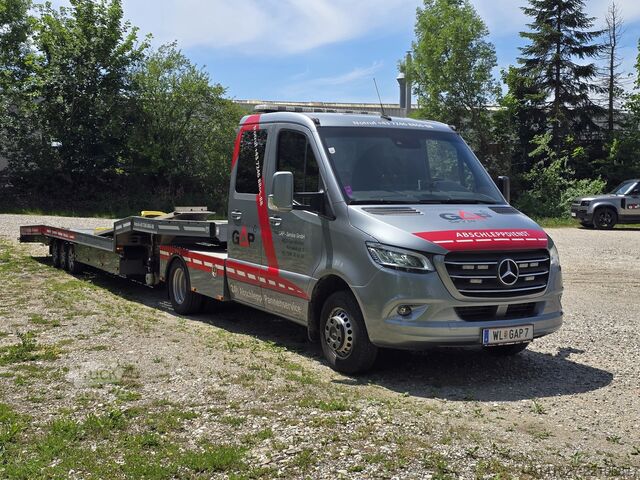 Vlečno vozilo Mercedes-Benz Sprinter 519